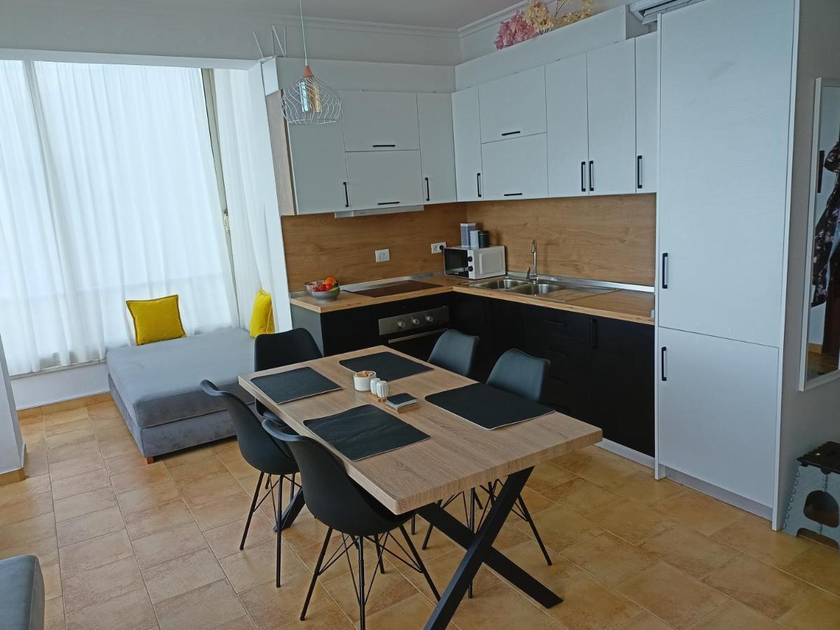 Apartman Dagmar Durres Exterior photo